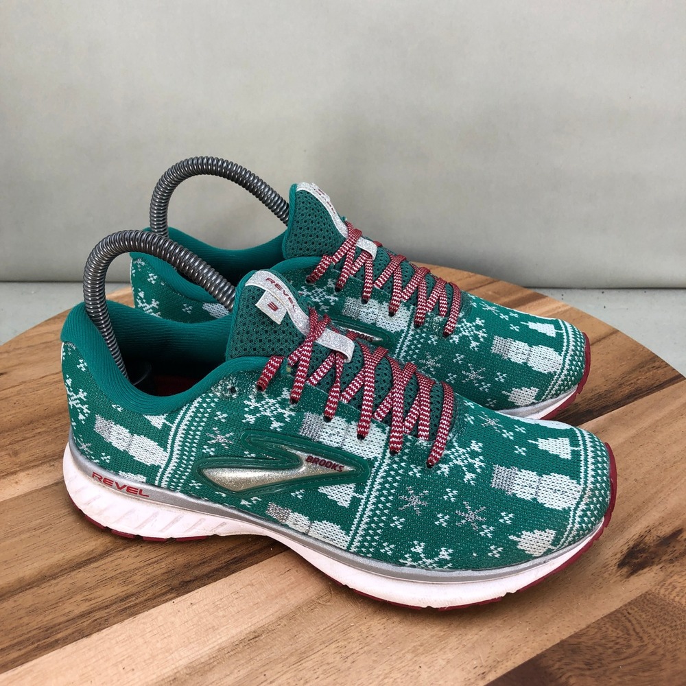 Brooks Revel 3 Run Christmas Ugly Sweater Green Shoes Cushioned Womens Size 6.5B